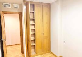 Sale and rental of a flat in Campello (Alicante).