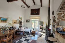 A True Haven Of Peace By The Water, This Beautiful House Offers 95 M2 Of Living Space On 1768 M2 Of Land.