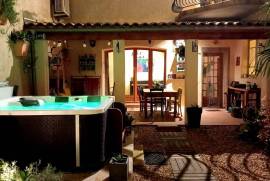 Beautiful Town House Full Of Character Offering 195 M2 Of Living Space, A Delightful Courtyard With Jacuzzi And A Pleasant Terrace, In The Heart Of The Center