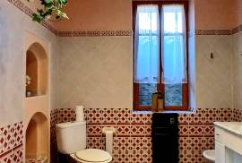 Beautiful Town House Full Of Character Offering 195 M2 Of Living Space, A Delightful Courtyard With Jacuzzi And A Pleasant Terrace, In The Heart Of The Center