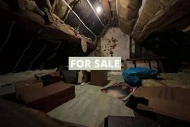 Town House with Neat Garden Town House with Neat Garden