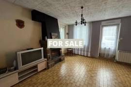 Town House with Neat Garden Town House with Neat Garden