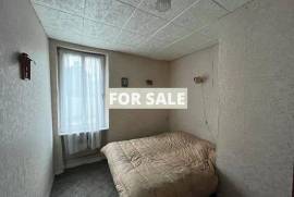 Town House with Neat Garden Town House with Neat Garden