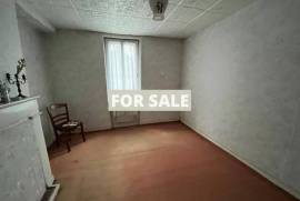 Town House with Neat Garden Town House with Neat Garden