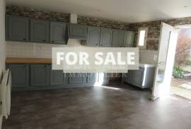 Lovely Town House in Very Good Condition