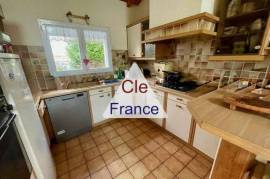 Single Storey Villa With Garden by the Coast Single Storey Villa With Garden by the Coast