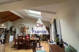 Single Storey Villa With Garden by the Coast Single Storey Villa With Garden by the Coast