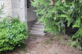 Town House with Neat Garden Town House with Neat Garden