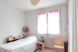 Town House with Neat Garden Town House with Neat Garden