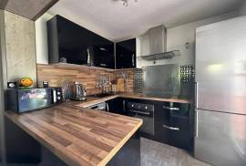 Ground Floor Apartment with Lovely Garden Ground Floor Apartment with Lovely Garden