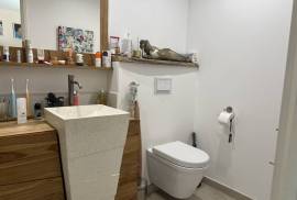 Lovely Villa with Pool in Parkland Gardens Lovely Villa with Pool in Parkland Gardens