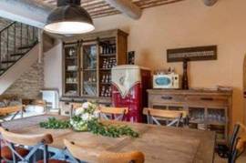 Lovely Villa with Pool in Parkland Gardens Lovely Villa with Pool in Parkland Gardens