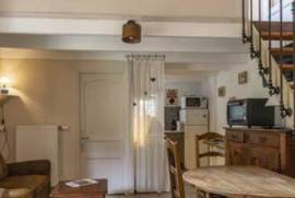 Lovely Villa with Pool in Parkland Gardens Lovely Villa with Pool in Parkland Gardens