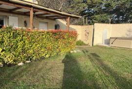 Lovely Villa with Pool in Parkland Gardens Lovely Villa with Pool in Parkland Gardens