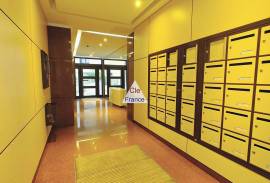 Paris Apartment with Garden in 18th Arrondissement Paris Apartment with Garden in 18th Arrondissement