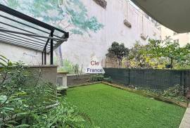 Paris Apartment with Garden in 18th Arrondissement Paris Apartment with Garden in 18th Arrondissement