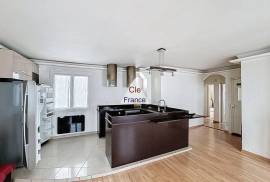 Paris Apartment in 18th Arrondissement Paris Apartment in 18th Arrondissement