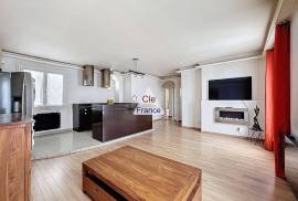 Paris Apartment in 18th Arrondissement Paris Apartment in 18th Arrondissement