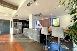 Large Detached Country House, Ideal Family Home