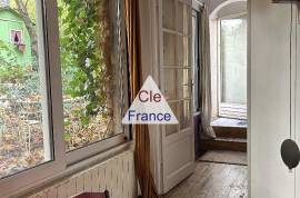 Paris Apartment with Private Garden in 18th Arrondissement Paris Apartment with Private Garden in 18th Arrondissement