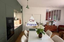 Apartment with Large Terrace, Balcony Apartment with Large Terrace, Balcony