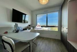 Apartment with Views from Balconies Apartment with Views from Balconies