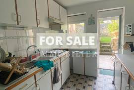 Town House with Neat Garden Town House with Neat Garden