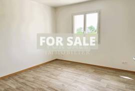 Recently Built Detached Villa with Garden Recently Built Detached Villa with Garden