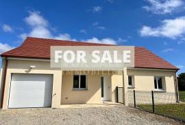 Recently Built Detached Villa with Garden