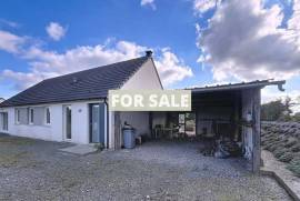 Detached Country House with Lovely Garden