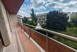 Apartment with Balcony Just East of Paris
