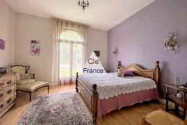 Impressive Property with Spacious Interiors Impressive Property with Spacious Interiors