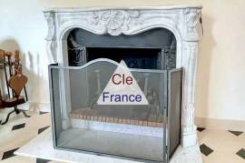 Impressive Property with Spacious Interiors Impressive Property with Spacious Interiors