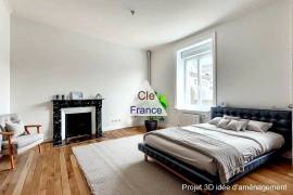 Beautiful Town House with Courtyard Garden Beautiful Town House with Courtyard Garden