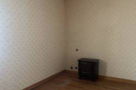 Detached House with Garden Detached House with Garden