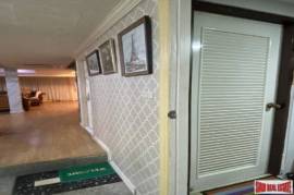 Beautiful 3-Storey House in Phrom Phong - 4 Bedrooms and 6 Bathrooms for Sale in Phrom Phong Area of Bangkok