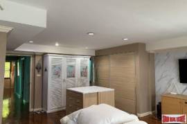 Beautiful 3-Storey House in Phrom Phong - 4 Bedrooms and 6 Bathrooms for Sale in Phrom Phong Area of Bangkok