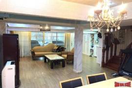 Beautiful 3-Storey House in Phrom Phong - 4 Bedrooms and 6 Bathrooms for Sale in Phrom Phong Area of Bangkok