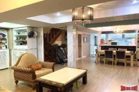 Beautiful 3-Storey House in Phrom Phong - 4 Bedrooms and 6 Bathrooms for Sale in Phrom Phong Area of Bangkok