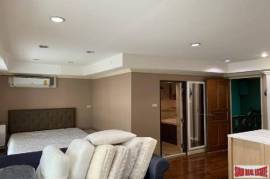 Beautiful 3-Storey House in Phrom Phong - 4 Bedrooms and 6 Bathrooms for Sale in Phrom Phong Area of Bangkok