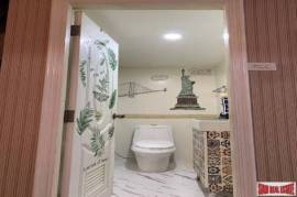 Beautiful 3-Storey House in Phrom Phong - 4 Bedrooms and 6 Bathrooms for Sale in Phrom Phong Area of Bangkok