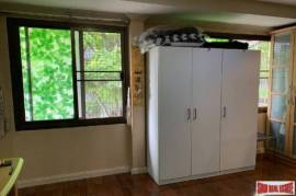 Beautiful 3-Storey House in Phrom Phong - 4 Bedrooms and 6 Bathrooms for Sale in Phrom Phong Area of Bangkok