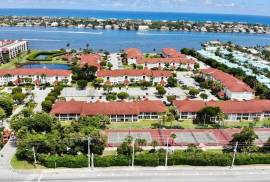 107, 107 Half Moon Circle A3, Hypoluxo, FL 33462