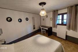 7 room, 135m2 House for sale in Les plans - 295 000 € * 7 room, 135m2 House for sale in Les plans - 295 000 € *