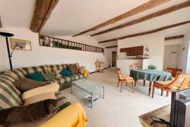 4 room, 79m2 Loft/workshop/space for sale in Pezenas - 249 000 € * 4 room, 79m2 Loft/workshop/space for sale in Pezenas - 249 000 € *