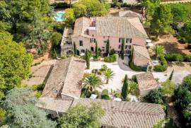 4 room, 79m2 Loft/workshop/space for sale in Pezenas - 249 000 € * 4 room, 79m2 Loft/workshop/space for sale in Pezenas - 249 000 € *