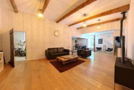 4 room, 140m2 Village house for sale in Lezignan la cebe - 285 000 € *