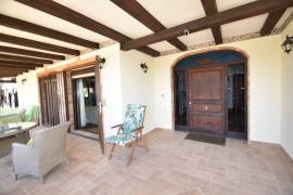 PRACHTIG LANDHUIS MET GEWELDIG UITZICHT OP DE BERG