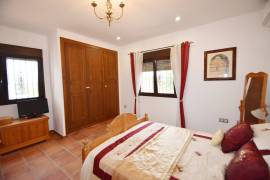 PRACHTIG LANDHUIS MET GEWELDIG UITZICHT OP DE BERG