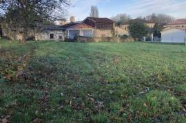 TERRAIN CONSTRUCTIBLE NON VIABILISE 686 m2 2ème LIGNE